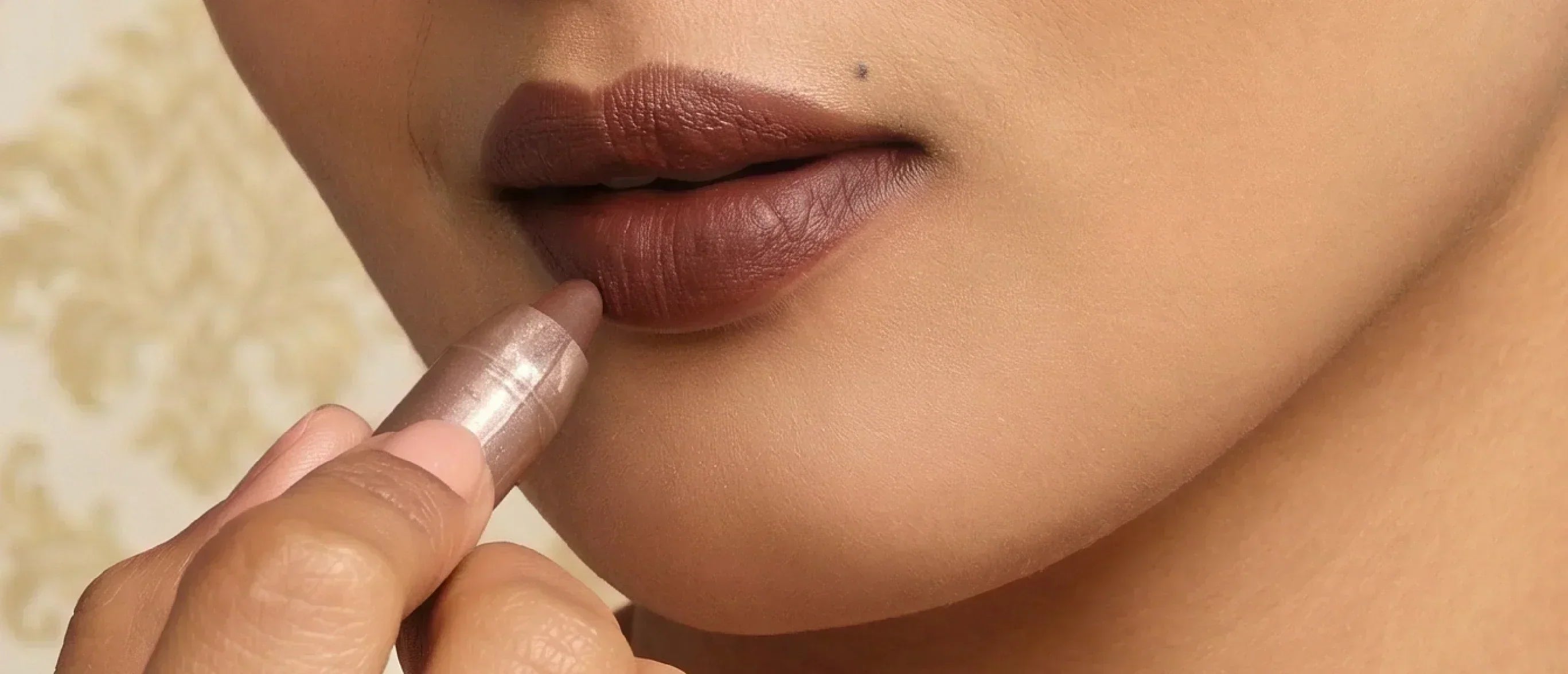 The 5-Minute Lip Routine for Busy Mornings